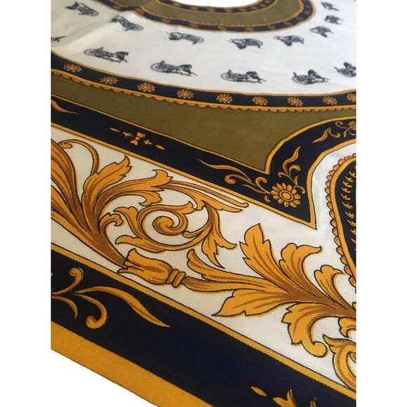 Detailed Vintage Scarf Medieval Design- Gold, Blue, Green, White - Picture 3 of 7